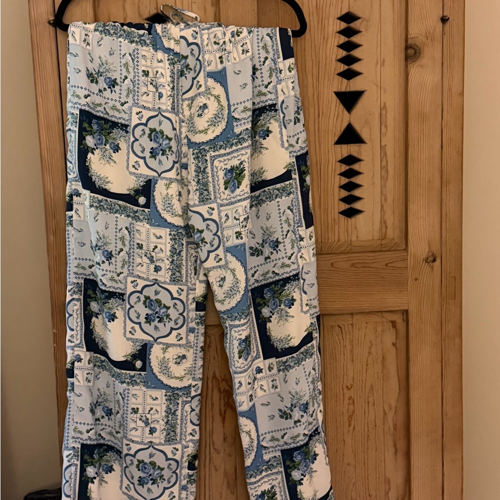 Abercrombie and fitch beach pants